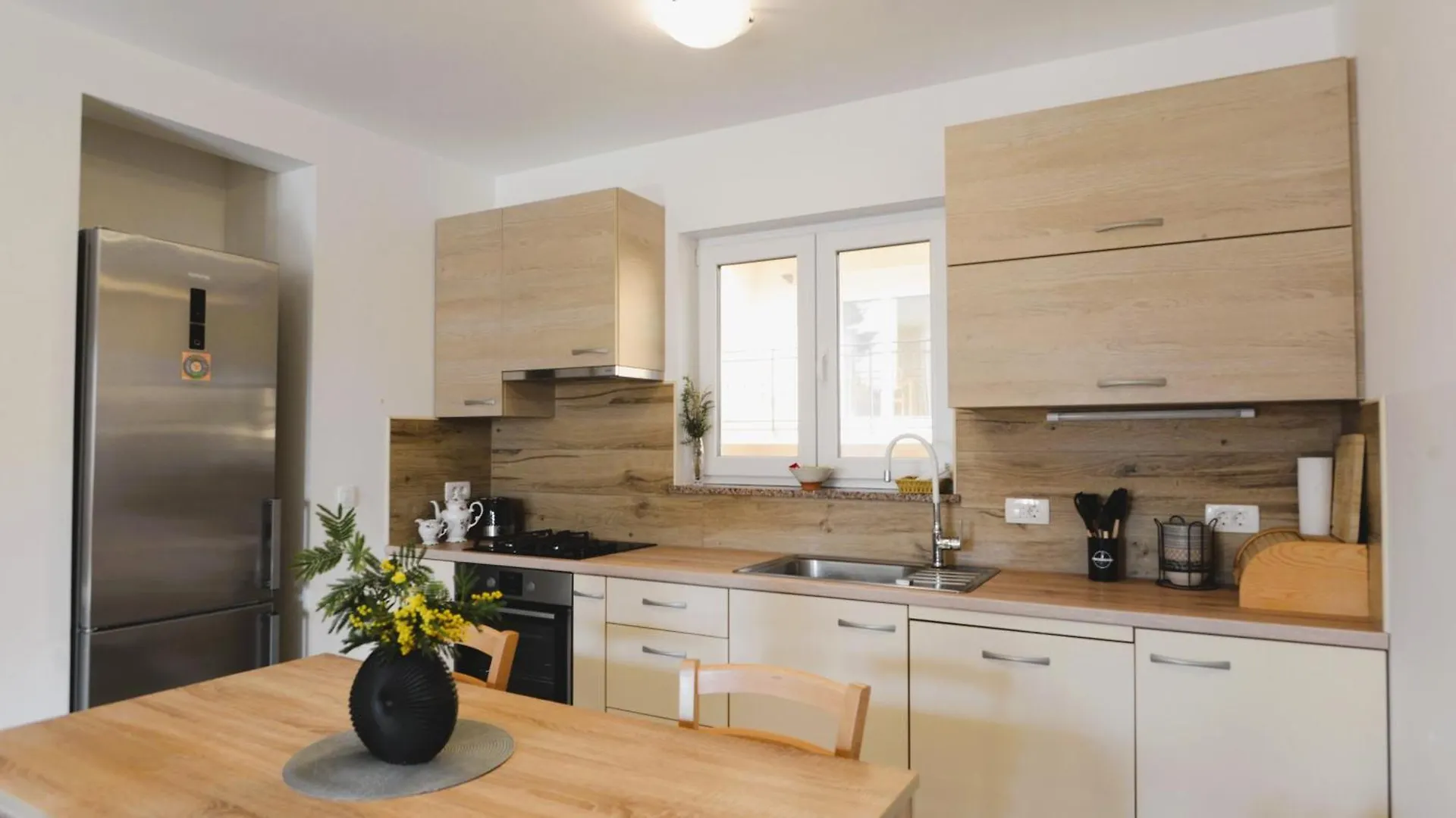 פרמנטורה Apartmaji Valentina