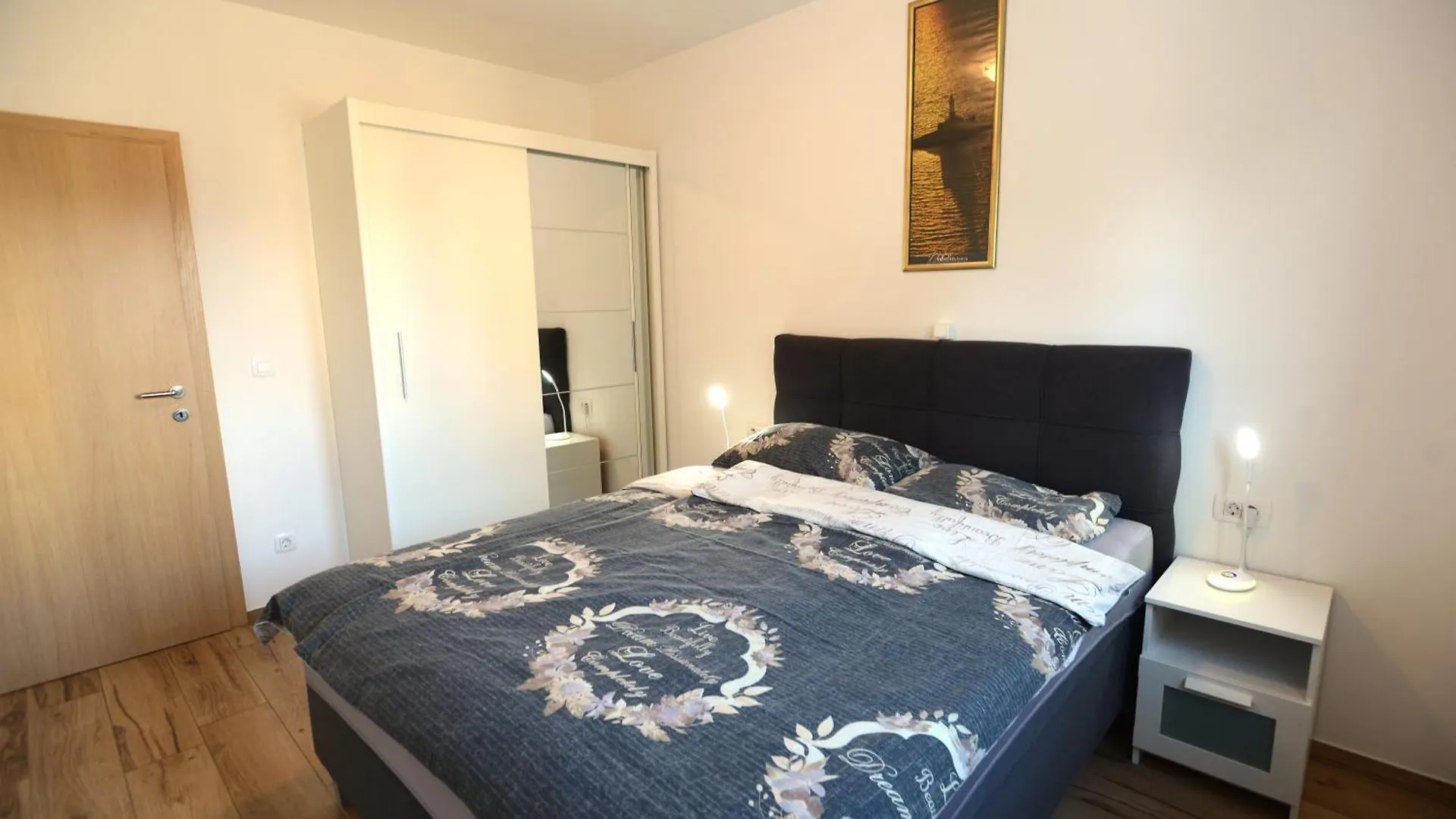 Lägenhet Apartmaji Valentina Premantura